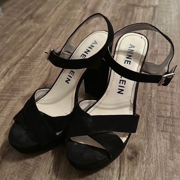 Black, Strappy, Suede, Block Heels, Size 8, by Anne Klein - Picture 5 of 5